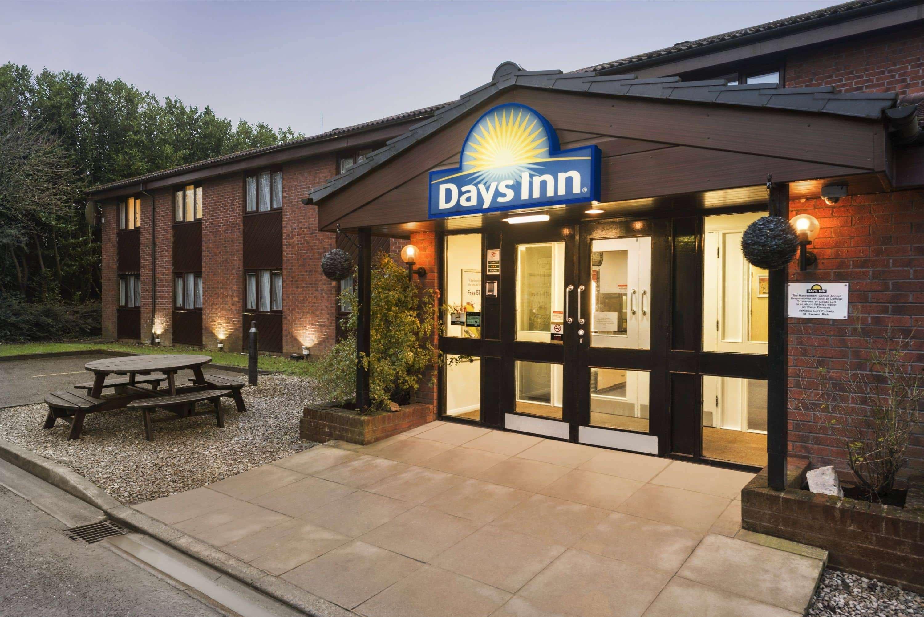 Days Inn Bridgend Cardiff Zewnętrze zdjęcie