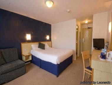 Days Inn Bridgend Cardiff Zewnętrze zdjęcie